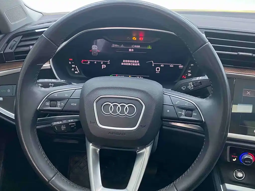 Audi Q3 — миниатюра 12