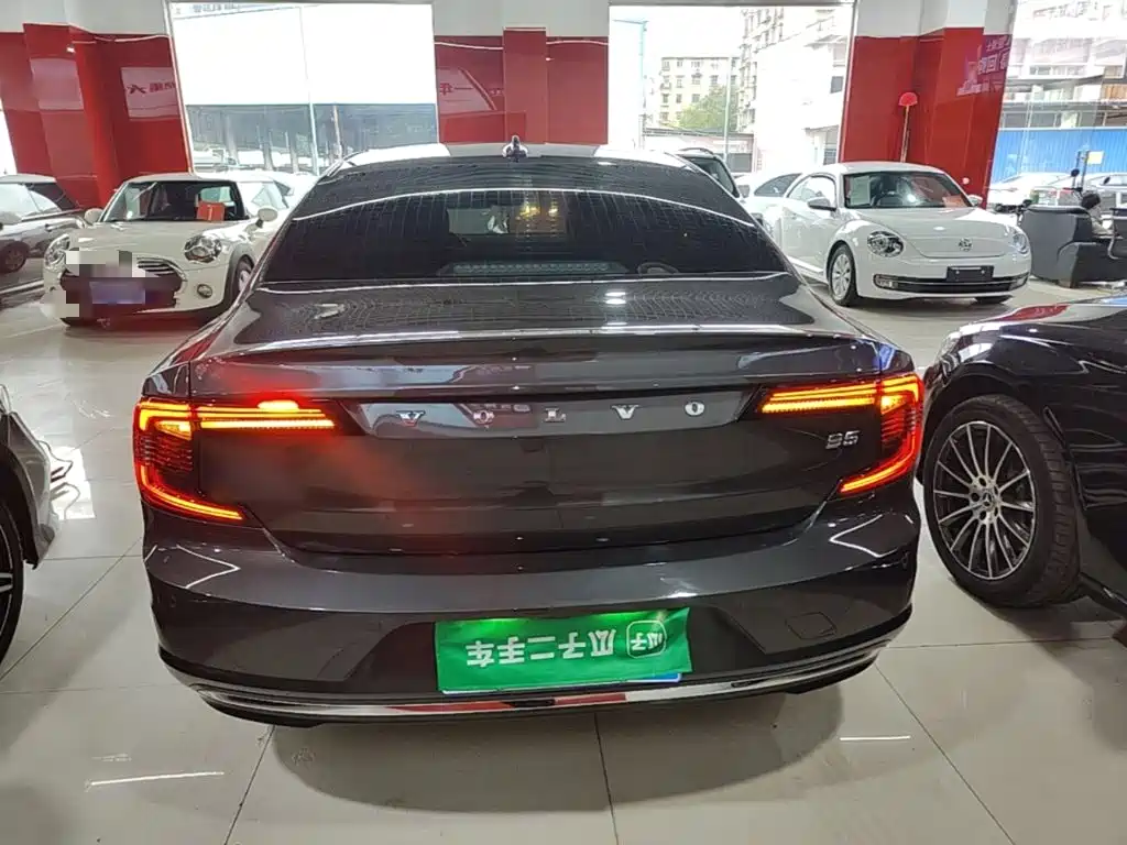 Volvo S90 — миниатюра 6