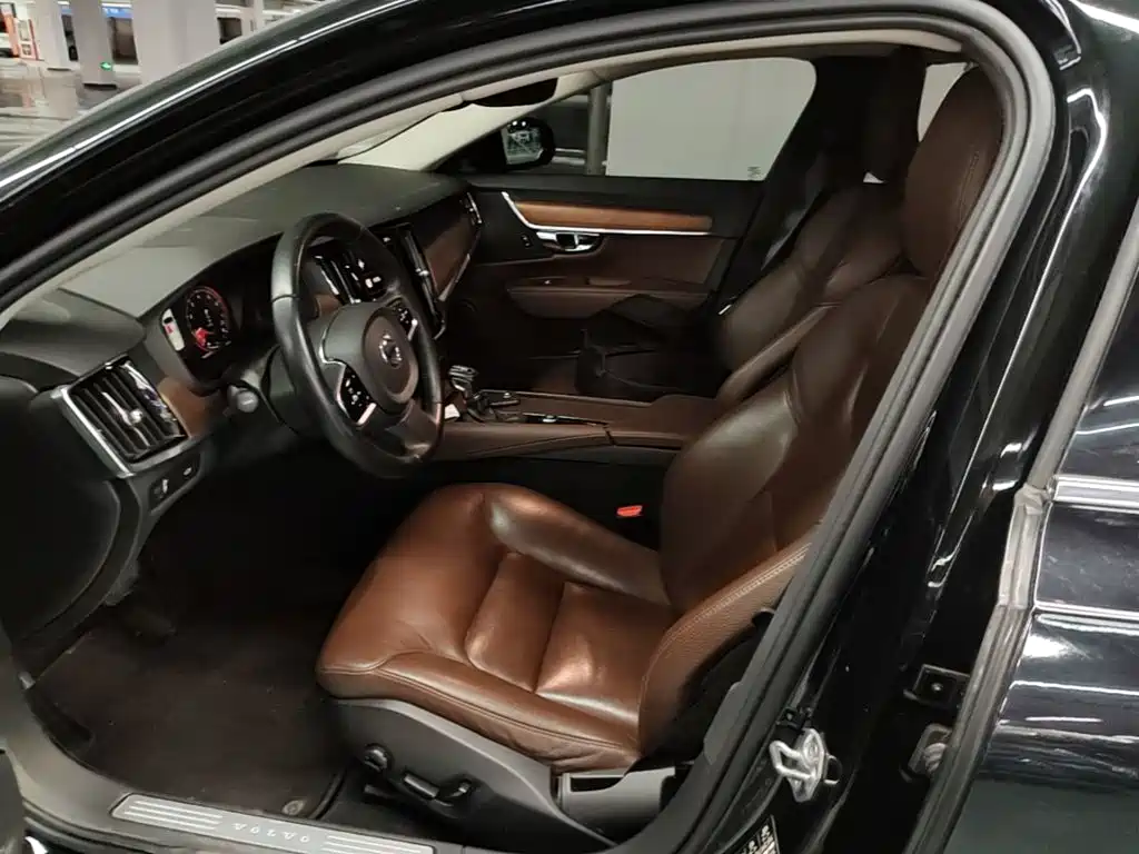 Volvo S90 — миниатюра 15