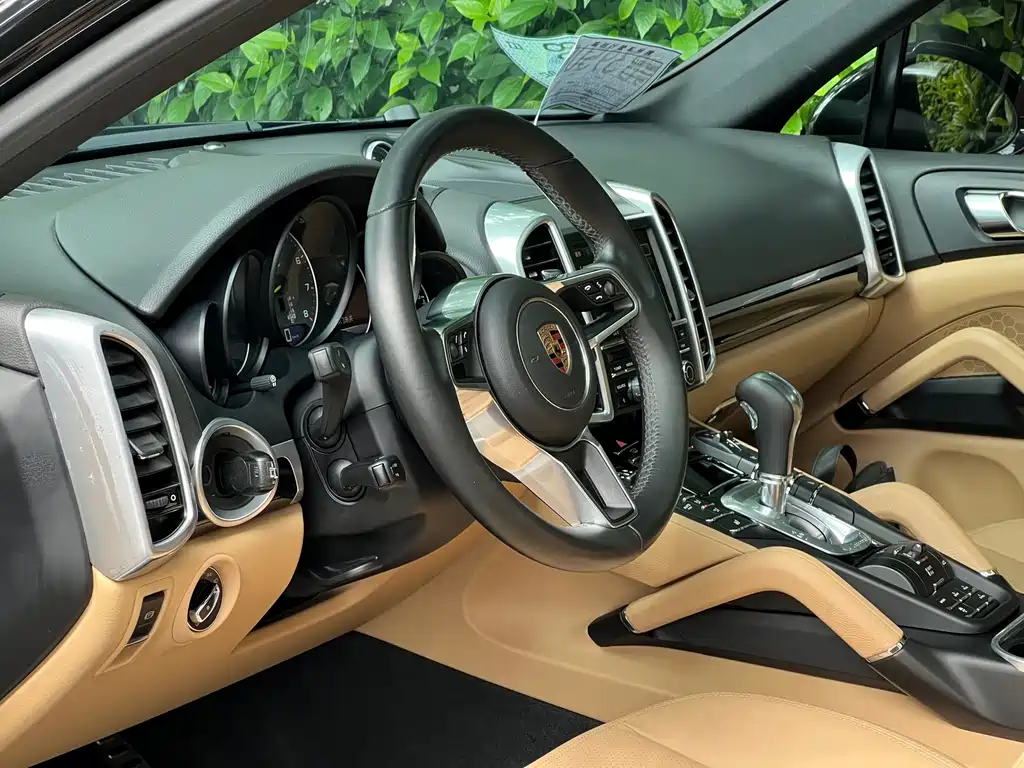 Porsche Cayenne Hybrid — миниатюра 9