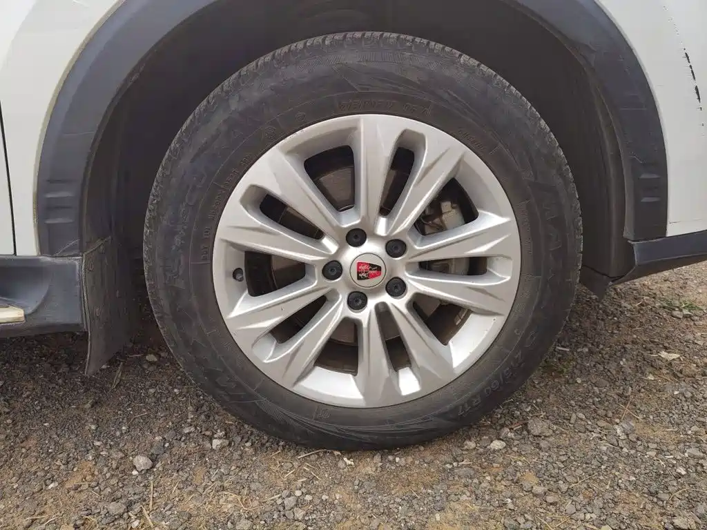 Roewe RX5 — миниатюра 8