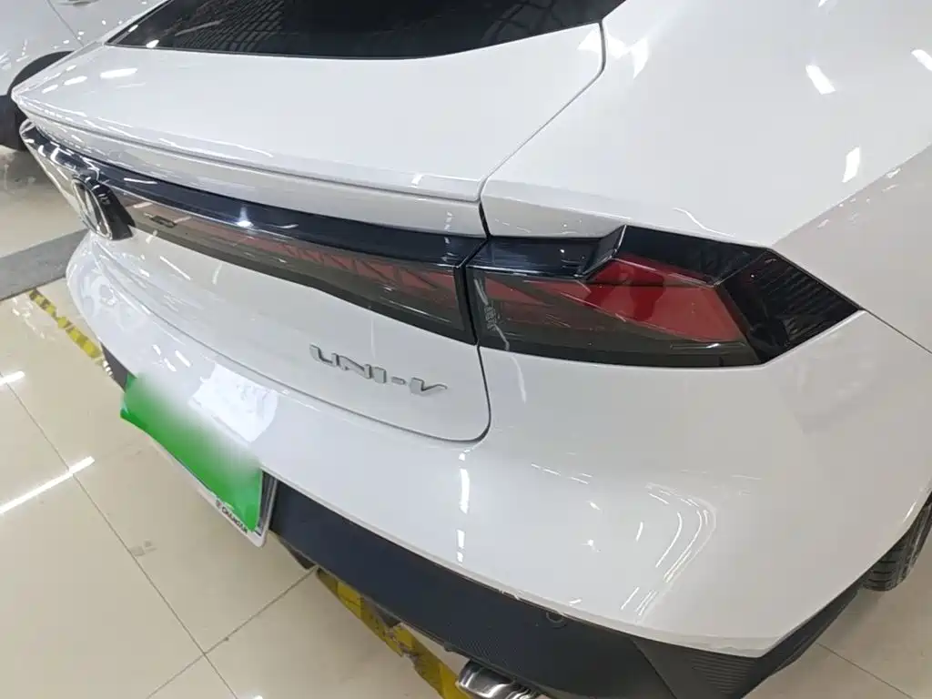 Changan UNI-V — миниатюра 8
