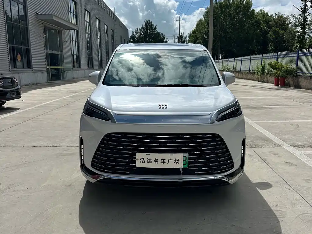 Buick GL8 Hybrid — миниатюра 2