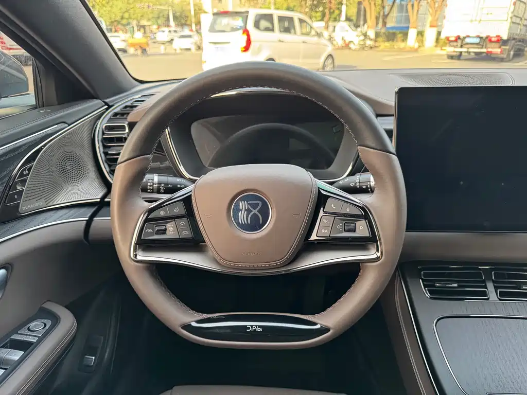 BYD Han — миниатюра 7