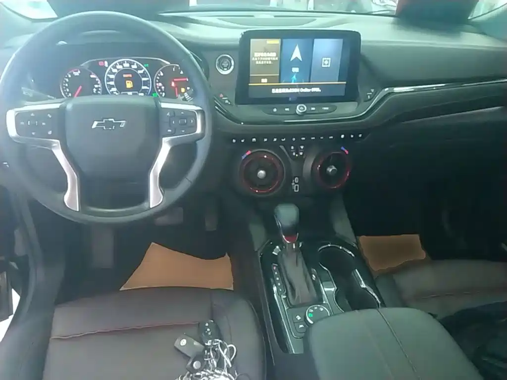 Chevrolet Blazer — миниатюра 10