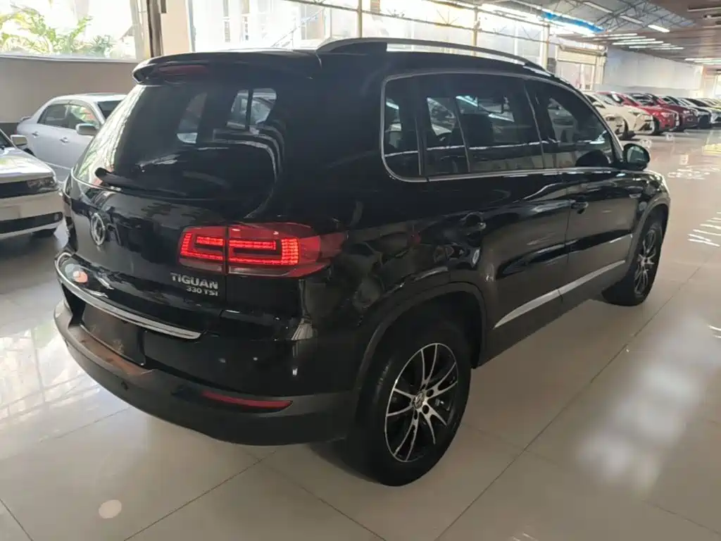 Volkswagen Tiguan — миниатюра 7