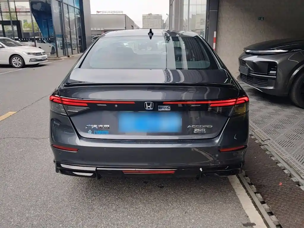 Honda Accord — миниатюра 6