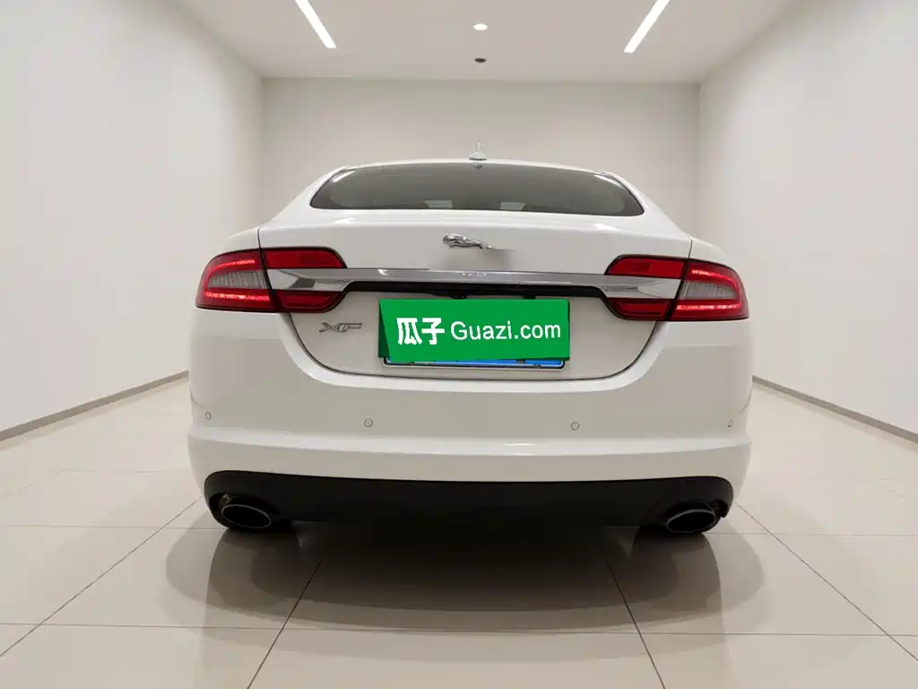 Jaguar XF — миниатюра 5