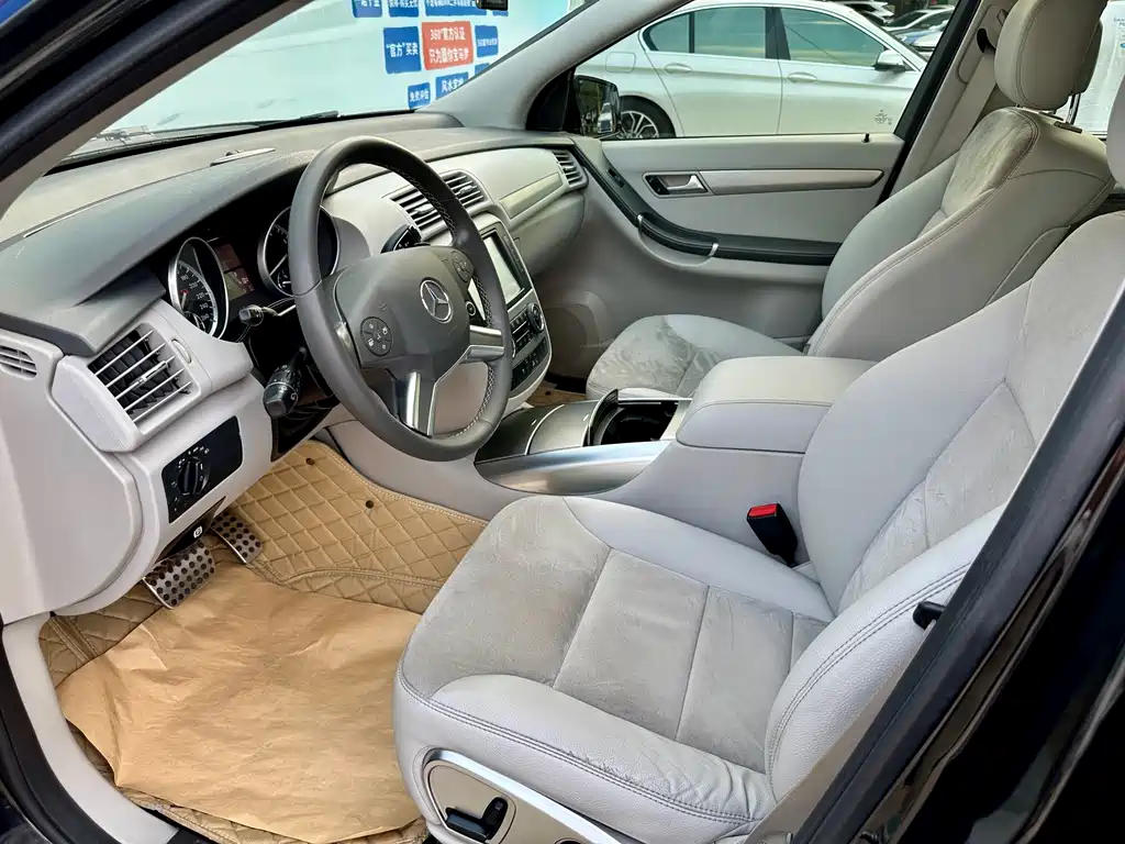 Mercedes-Benz R 2014 R 320 4MATIC