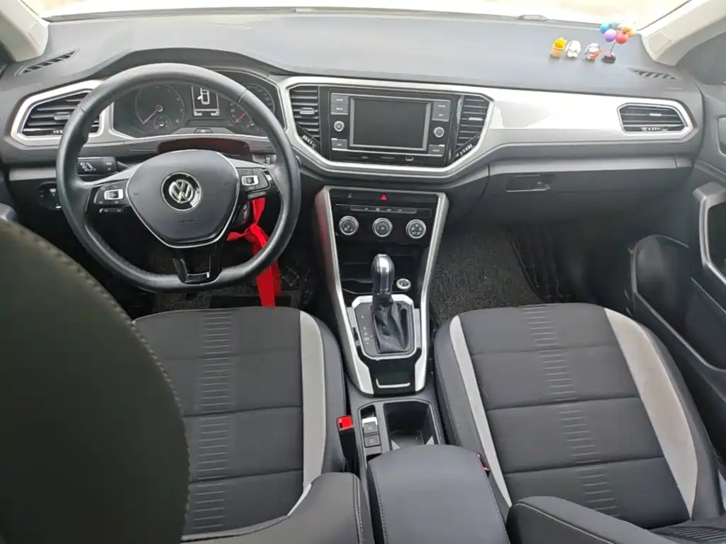 Volkswagen T-Roc — миниатюра 10