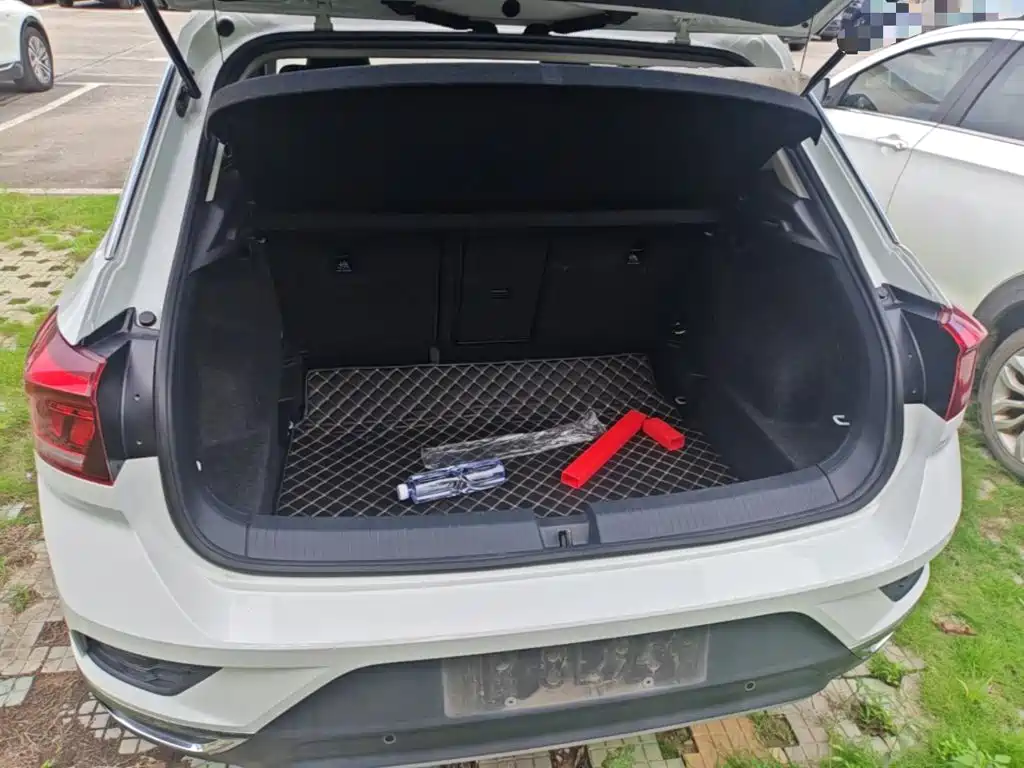 Volkswagen T-Roc — миниатюра 19