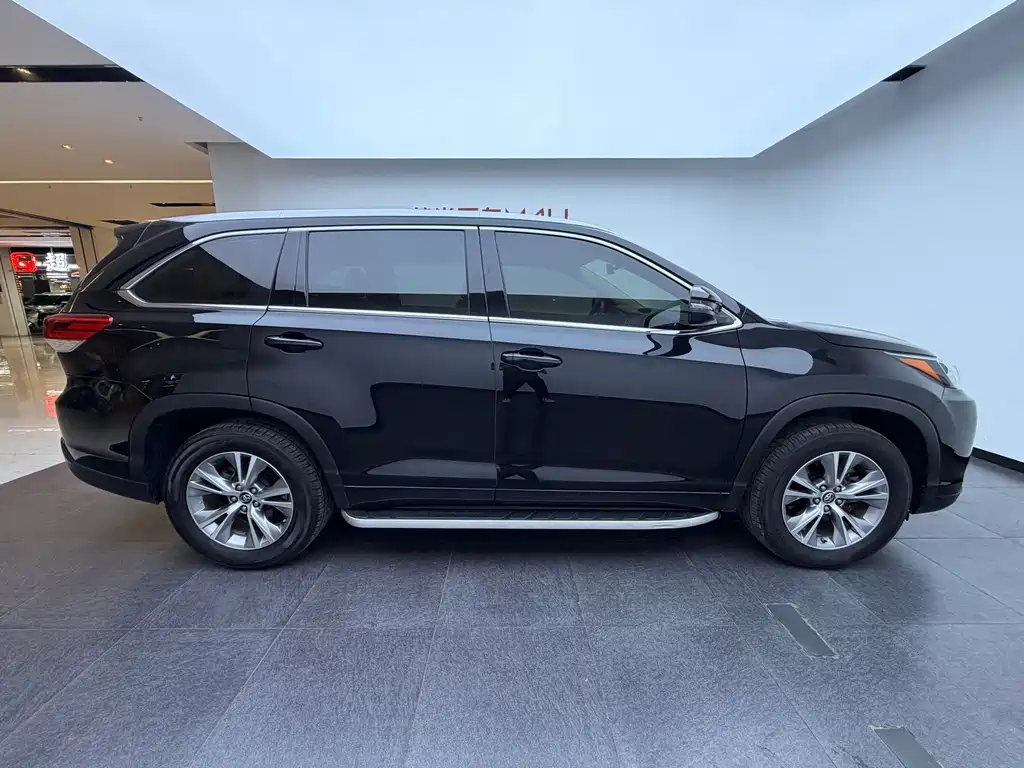Toyota Highlander — миниатюра 8