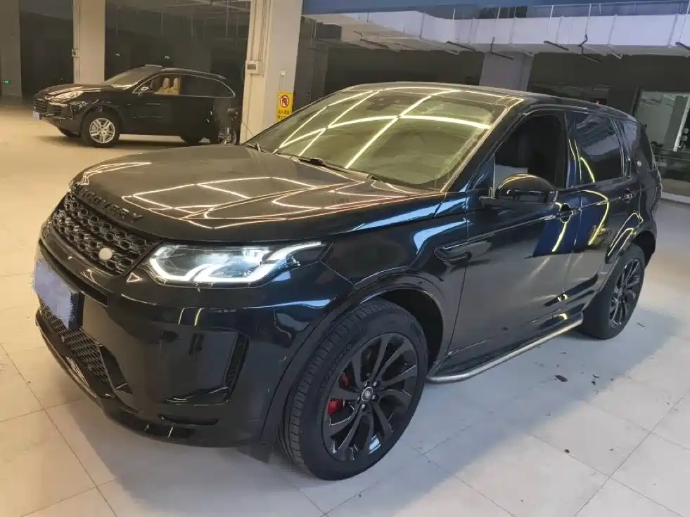 Land Rover Discovery Sport 2021