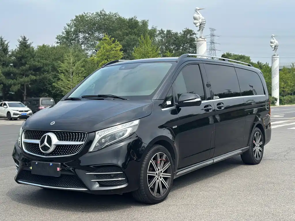 Mercedes-Benz V-Class — миниатюра 2