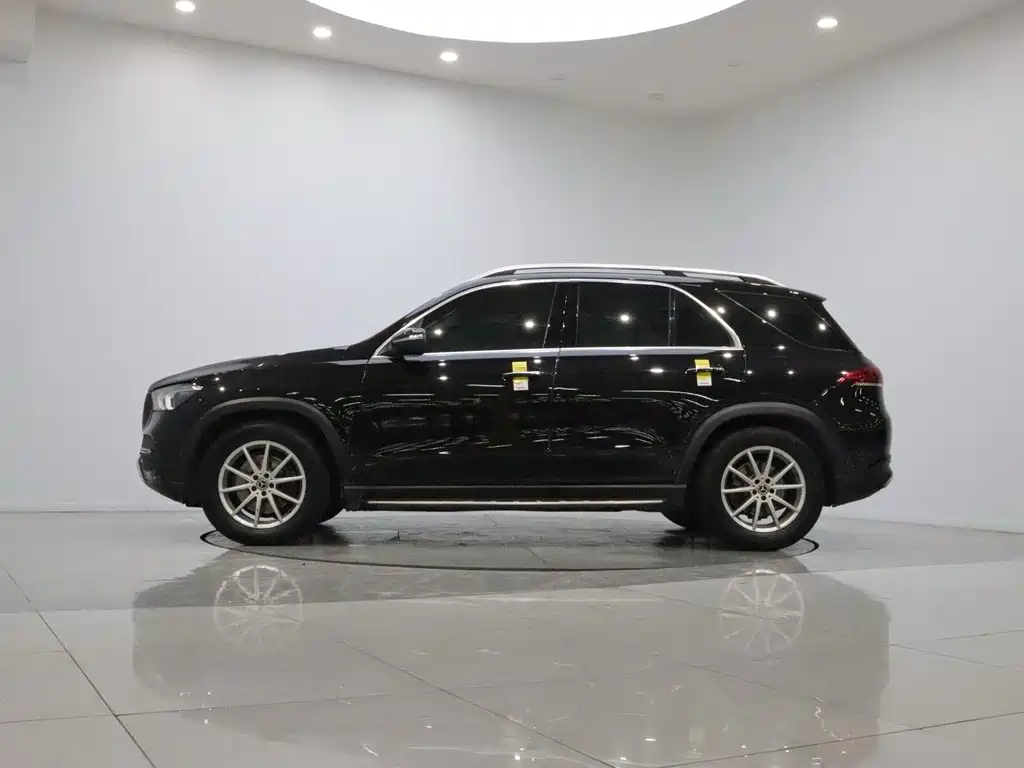 Mercedes-Benz GLE (Import) — миниатюра 30