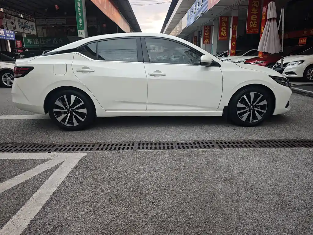 Nissan Sylphy — миниатюра 4