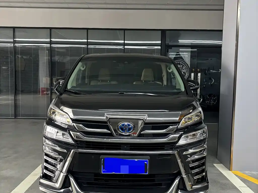 Toyota Vellfire — миниатюра 3