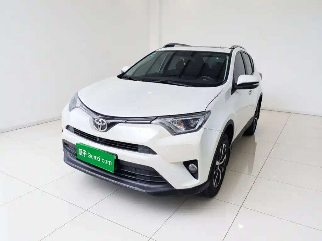 Toyota RAV4 — миниатюра 2