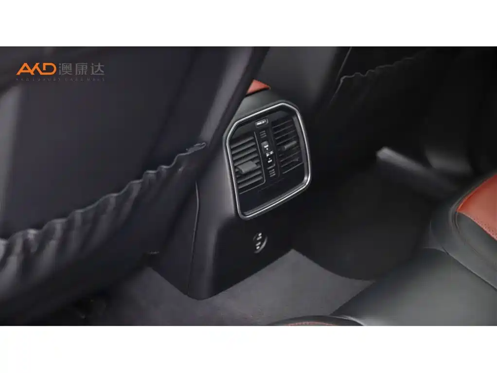 Porsche Macan — миниатюра 9