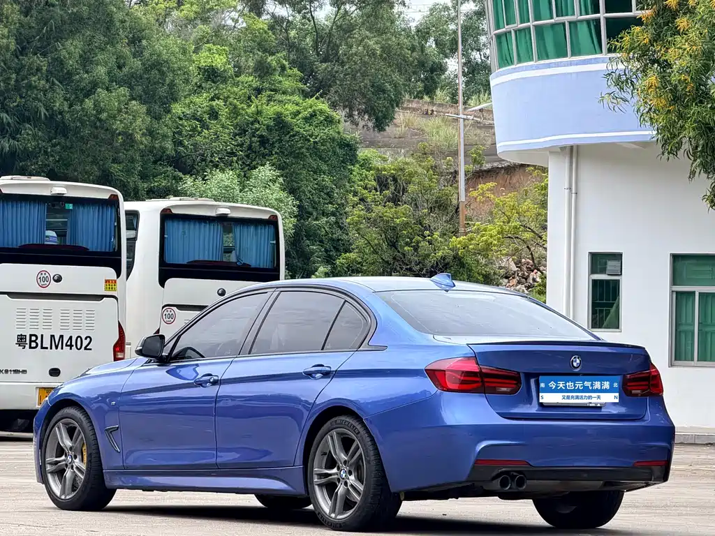 BMW 3 Series — миниатюра 4