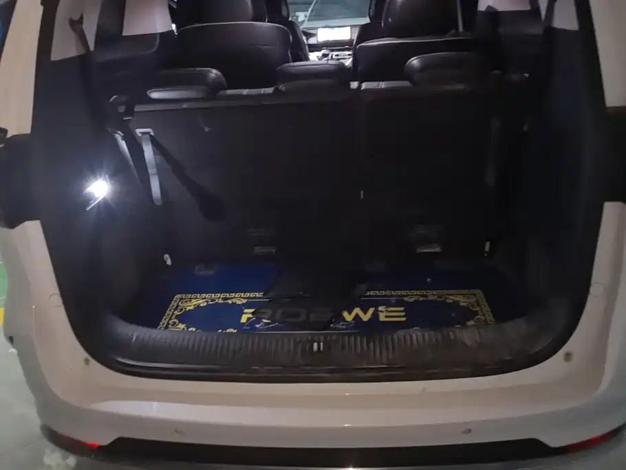 Roewe iMAX8 2022 400TGI Flagship