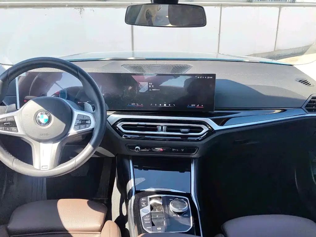 BMW 3 Series — миниатюра 4
