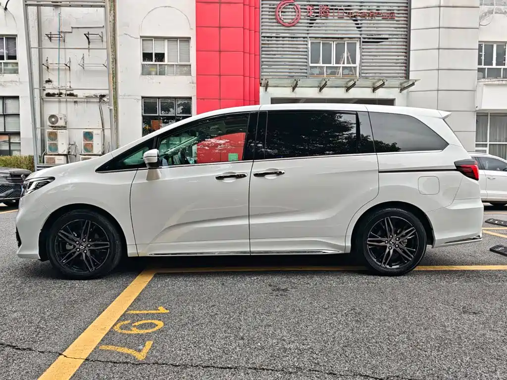 Honda Odyssey — миниатюра 8