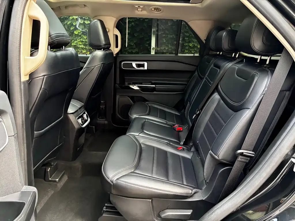 Ford Explorer — миниатюра 15