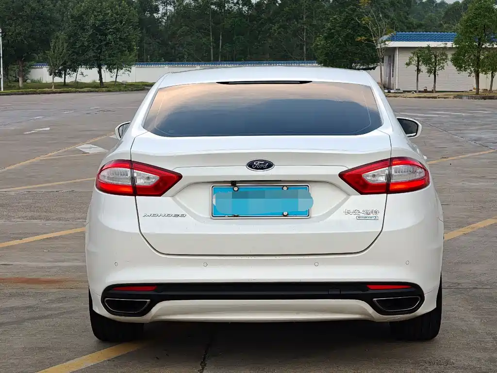 Ford Mondeo — миниатюра 5