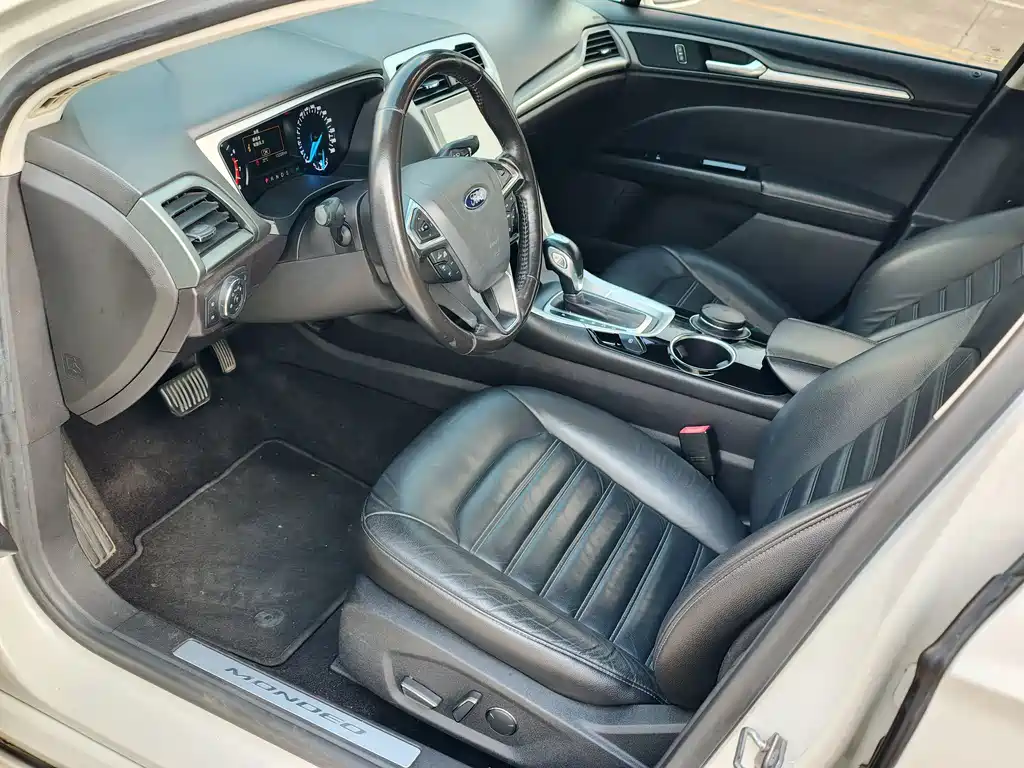 Ford Mondeo — миниатюра 7