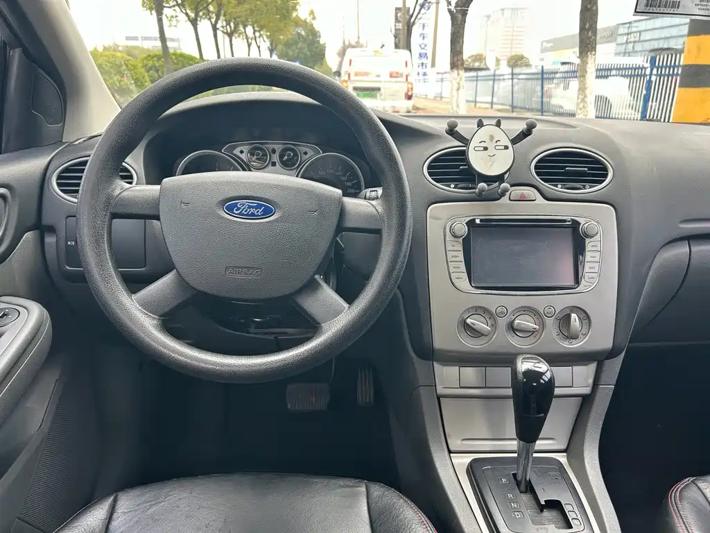 Ford Focus — миниатюра 5