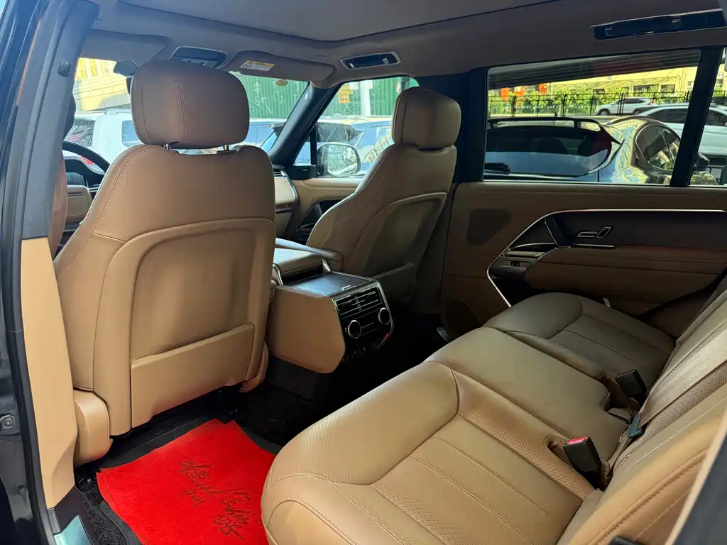 Land Rover Range Rover — миниатюра 13