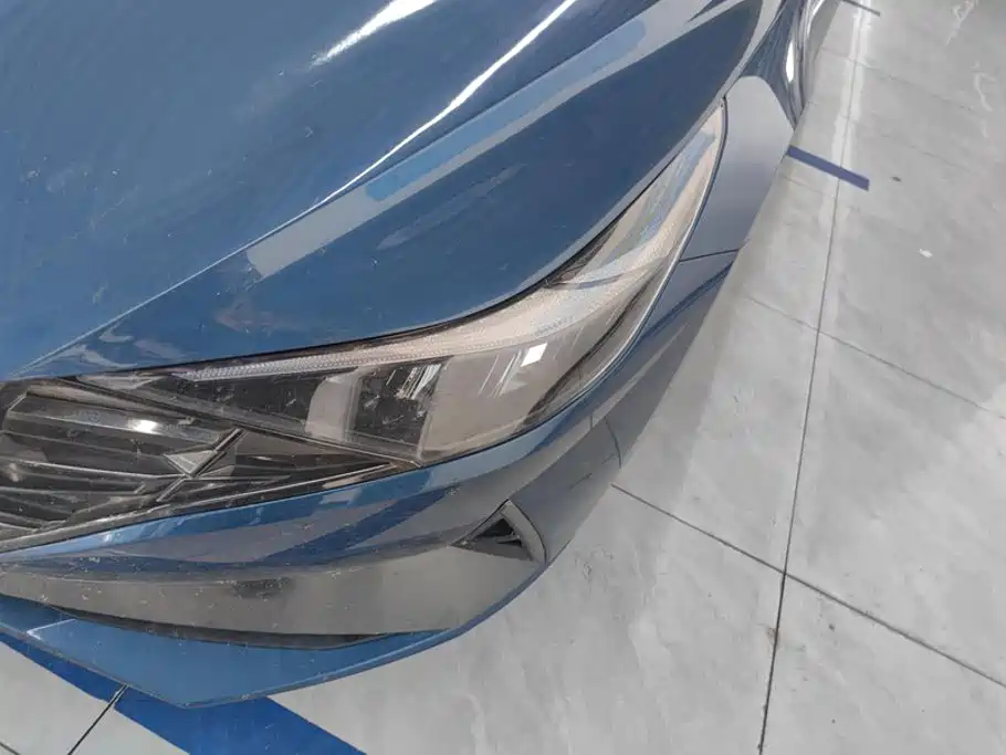 Hyundai Elantra — миниатюра 5