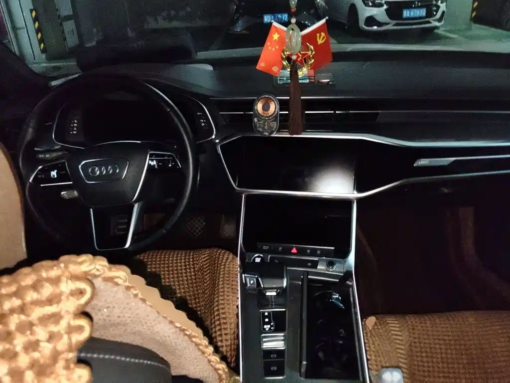 Audi A6L — миниатюра 10
