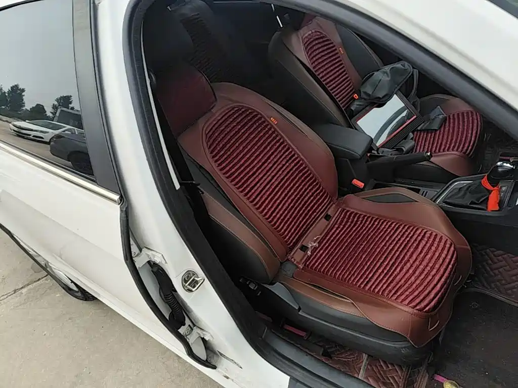 Volkswagen Lavida — миниатюра 25