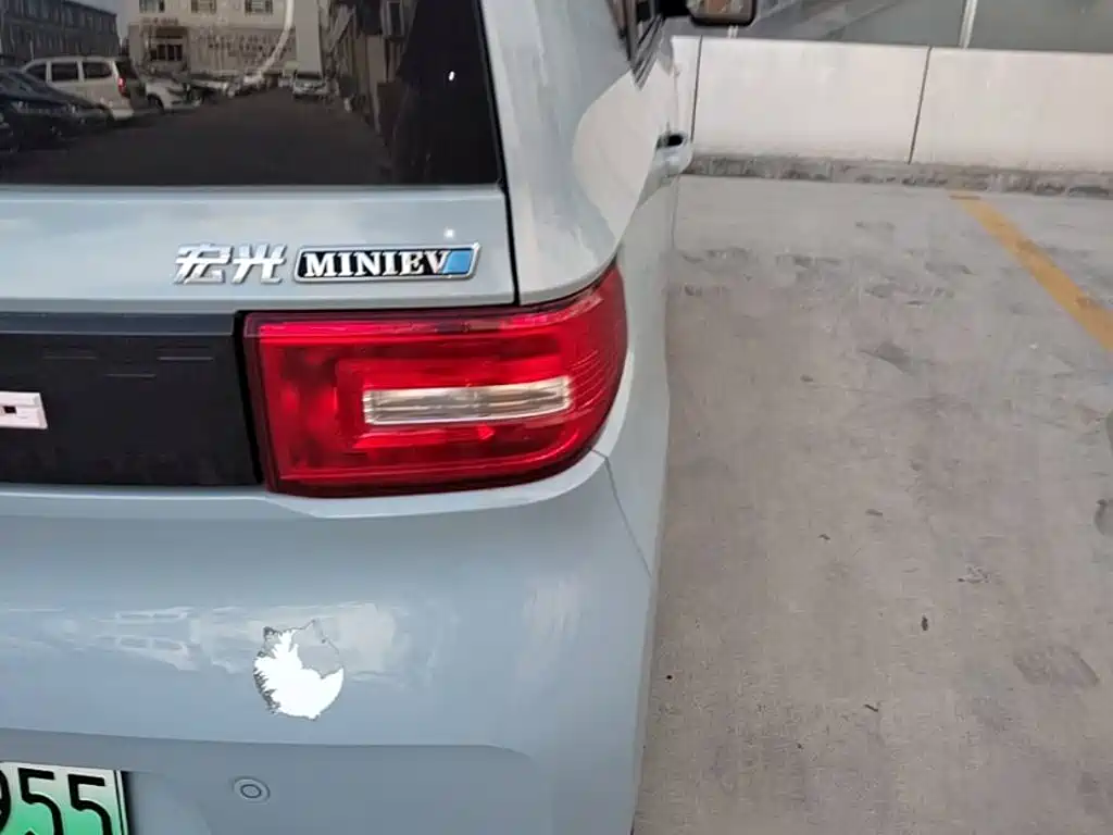 Wuling MINIEV — миниатюра 8