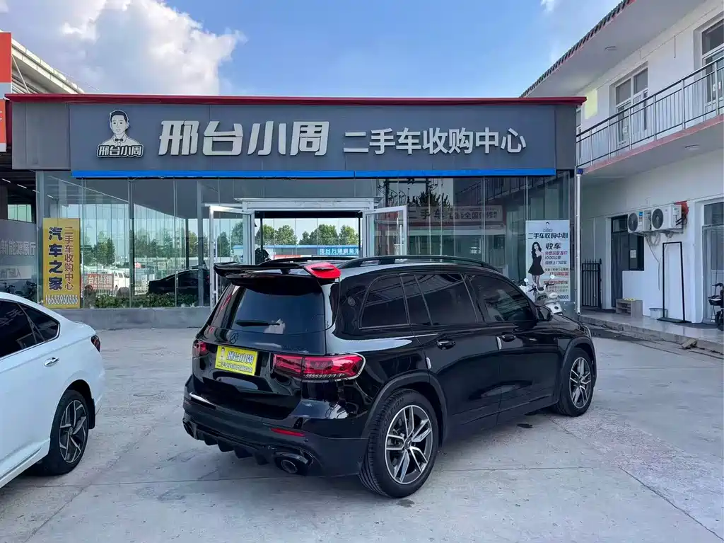 Mercedes-Benz GLB AMG — миниатюра 4