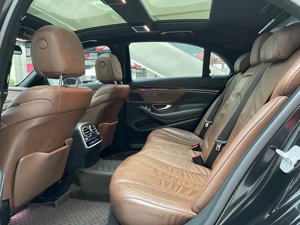 Mercedes-Benz S-Class — миниатюра 6