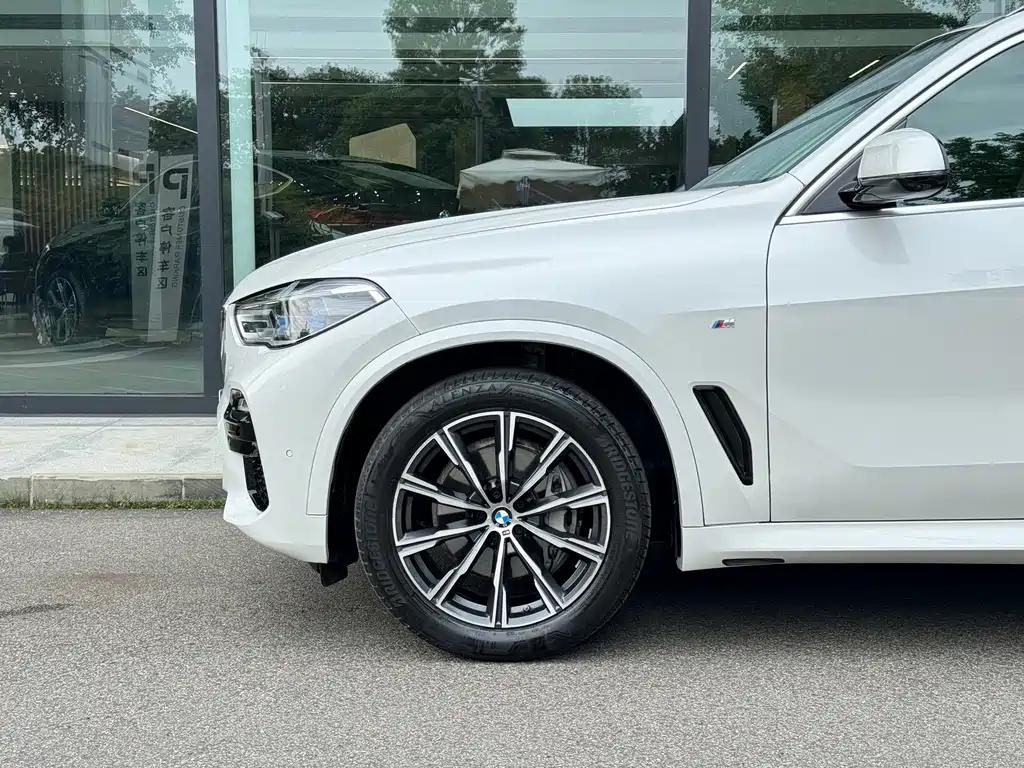 BMW X5 2019 xDrive40i M Sport