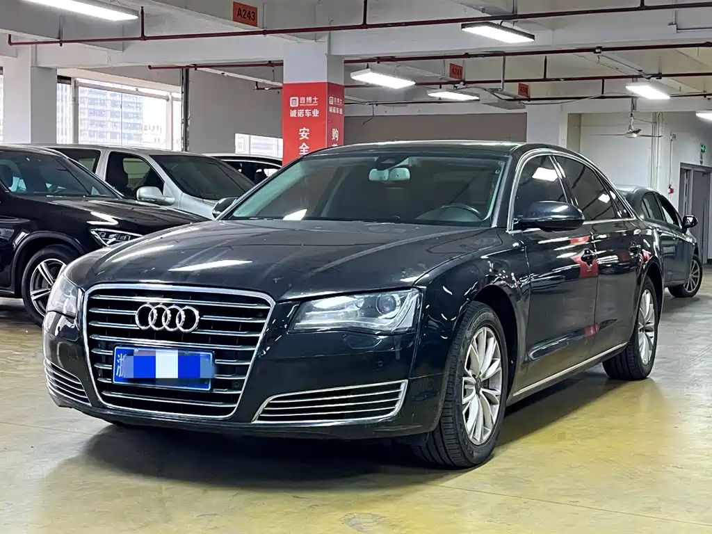 Audi A8 2013