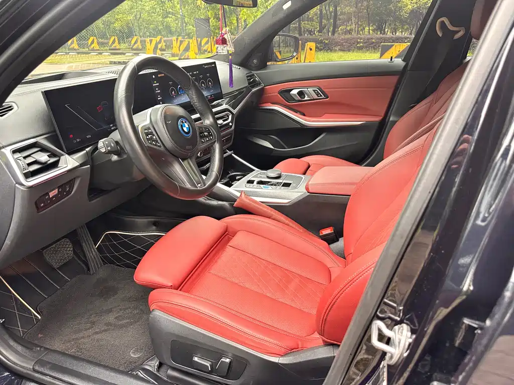BMW i3 — миниатюра 12