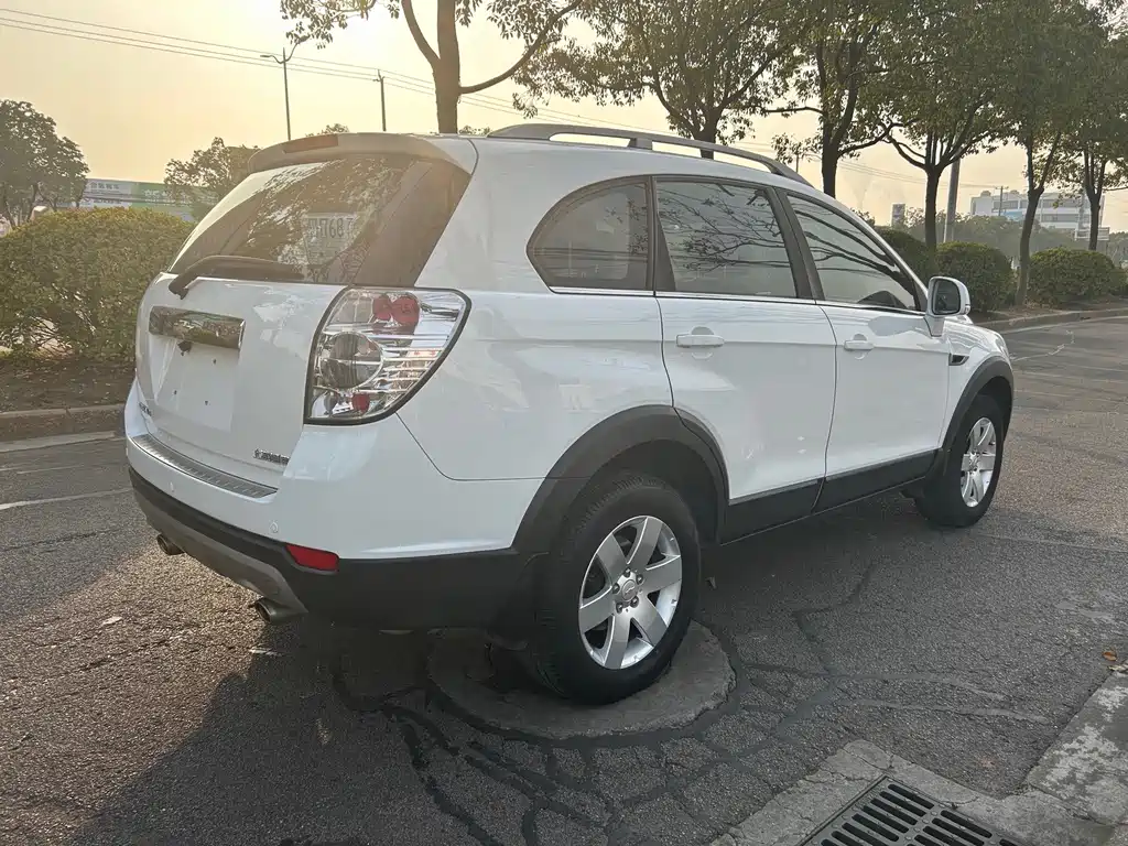 Chevrolet Captiva — миниатюра 4