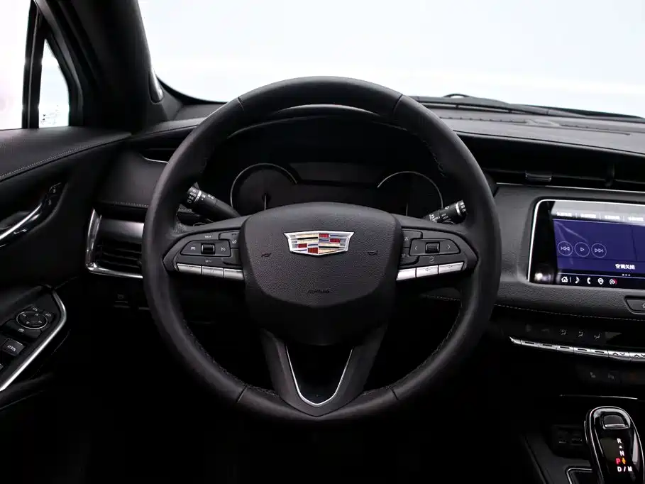Cadillac XT4 — миниатюра 7