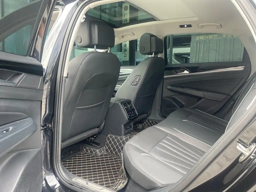 Volkswagen Passat — миниатюра 9