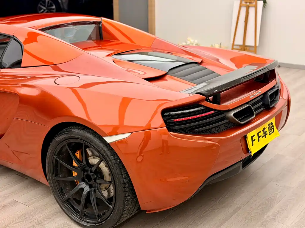 McLaren 625C 2015 3.8T Spider