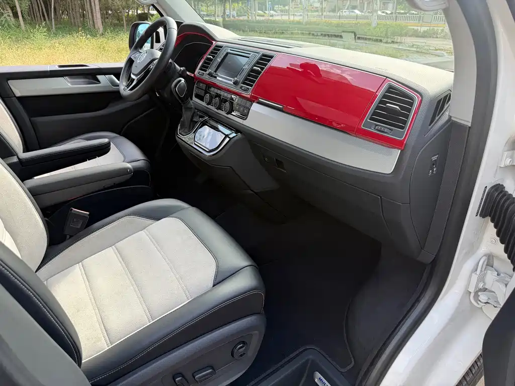 Volkswagen Multivan — миниатюра 14