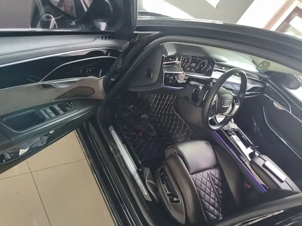 Audi A8 New Energy — миниатюра 16