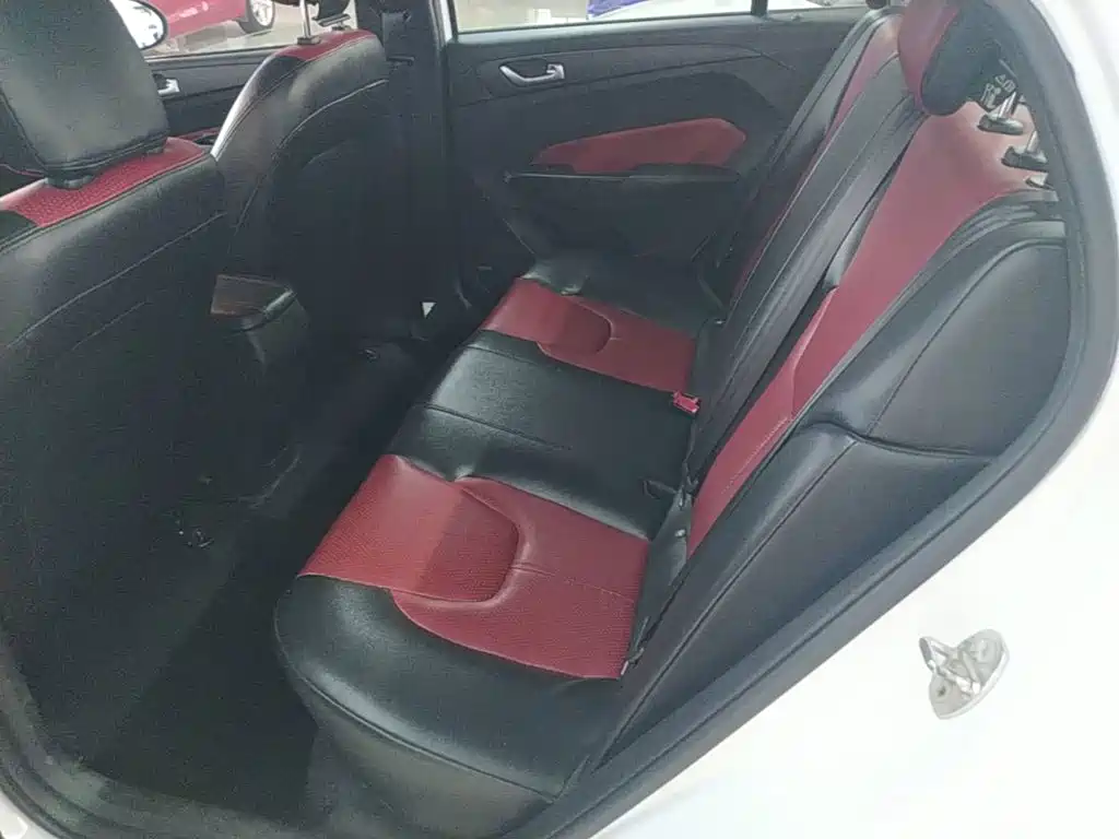 Chery Arrizo 5 — миниатюра 17
