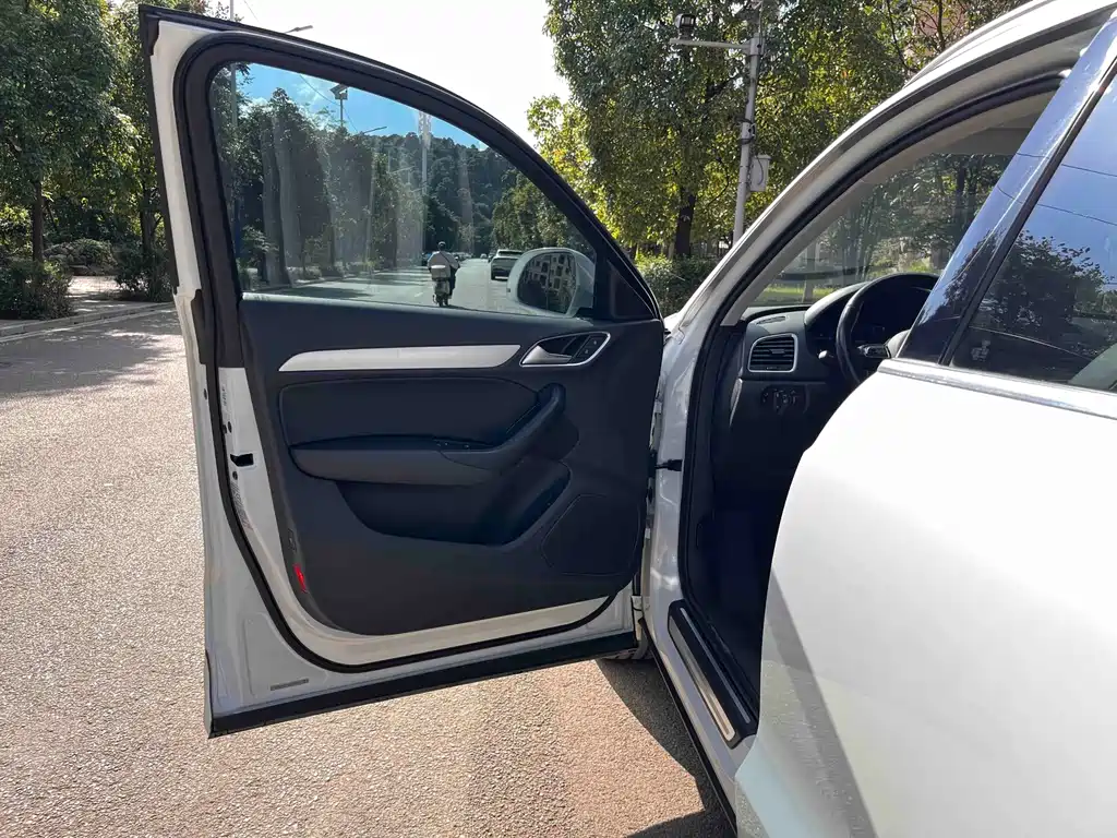 Audi Q3 — миниатюра 13