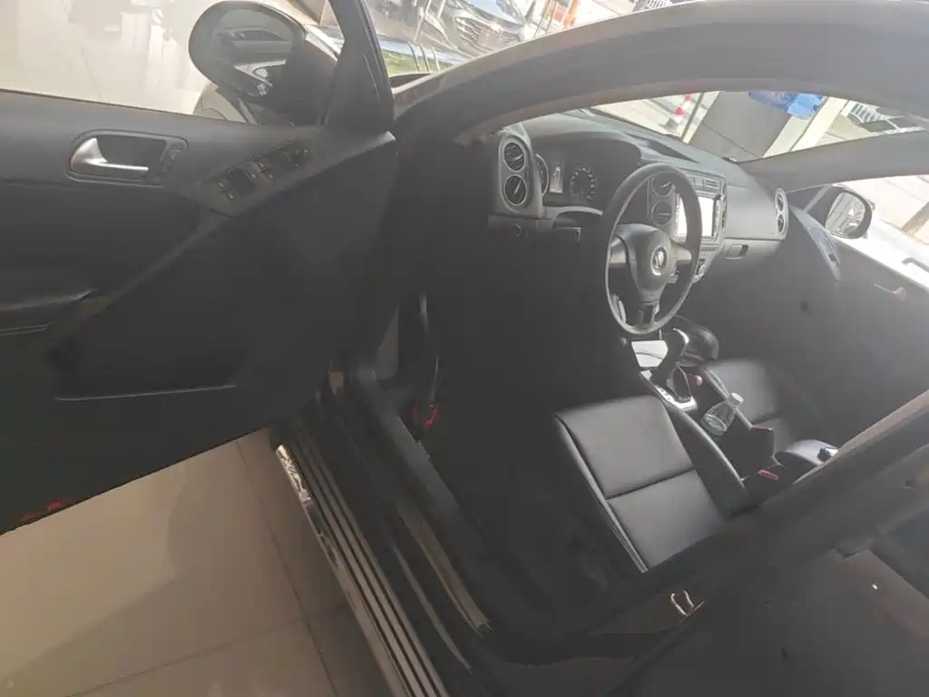 Volkswagen Tiguan — миниатюра 16